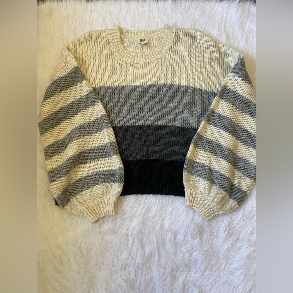 True Craft cropped sweater